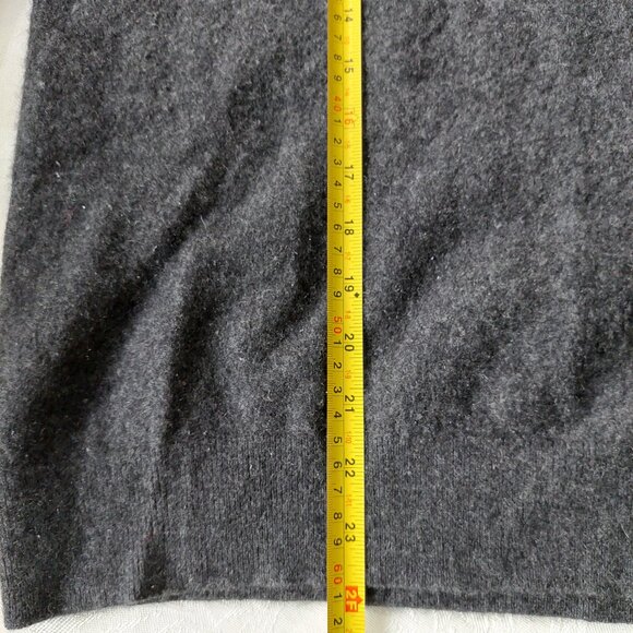 Uniqlo Cashmere Turtleneck Sweater S/M - Picture 7 of 8